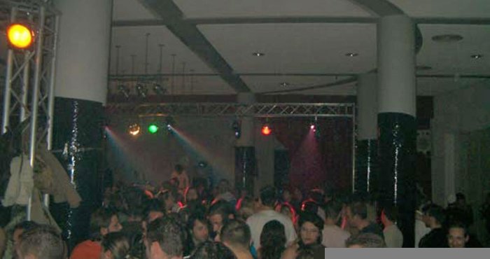 party_057.jpg